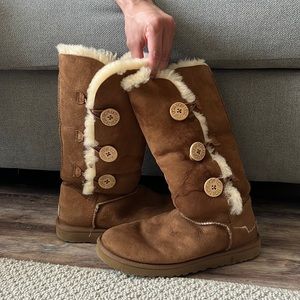 Used UGG boots.